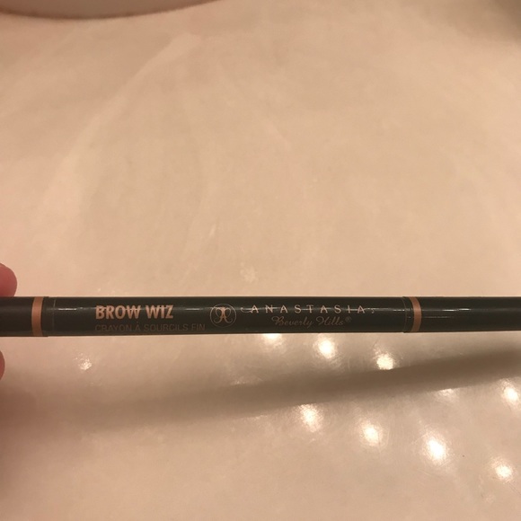 Anastasia Beverly Hills Other - ABH Brow Wiz in soft brown